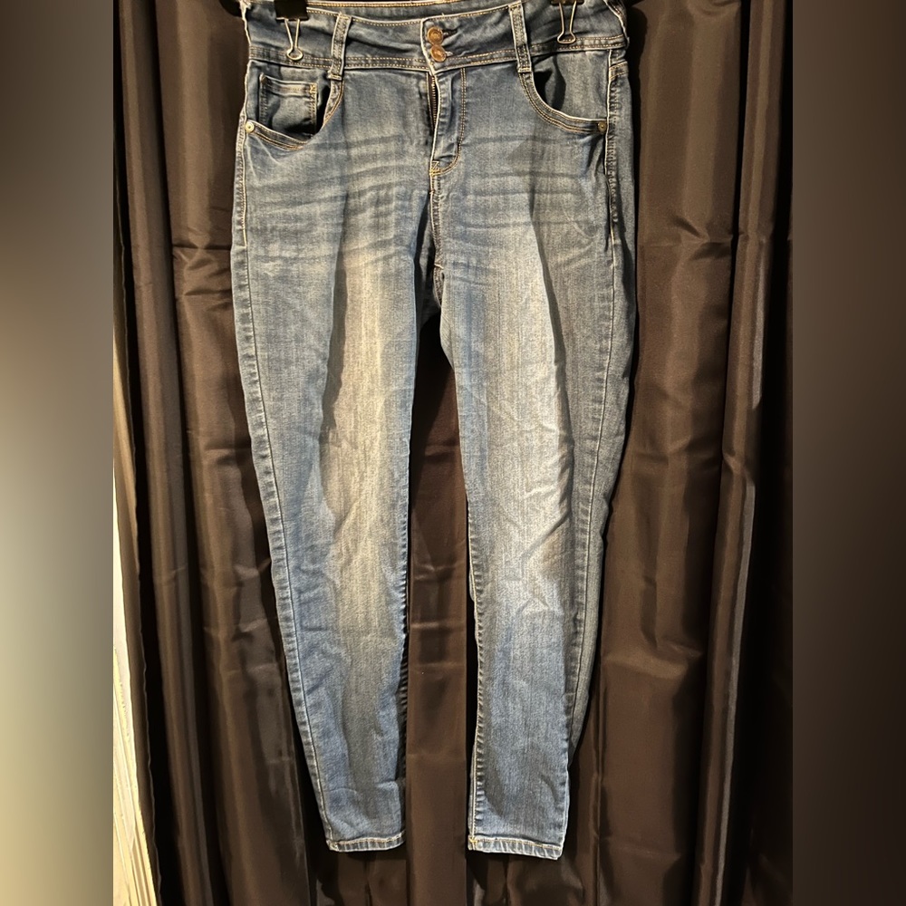 Worn Wallflower Skinny Jeans